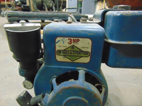 lot 117 image: 3 Hp Small Engine