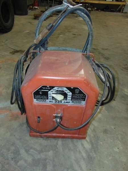 lot 126 image: Arc Welder