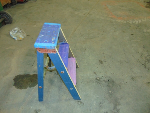 lot 143 image: Small Step Ladder