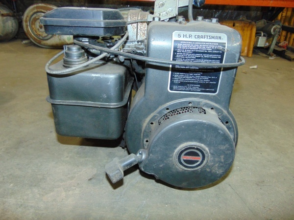 lot 144 image: 5 HP Craftsman Engine