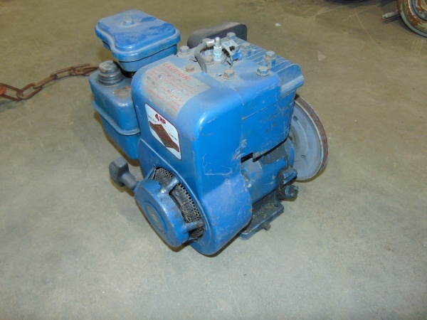 lot 145 image: 4 Hp Briggs & Stratton Engine