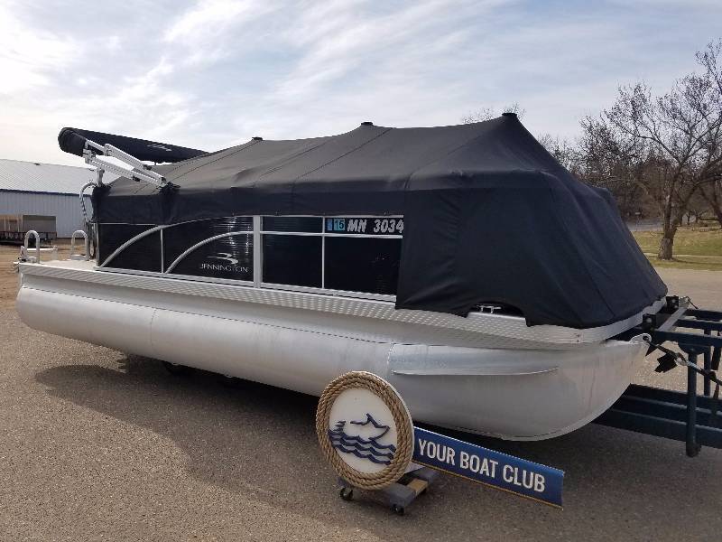lot 29 image: 2013 Bennington 20SLX