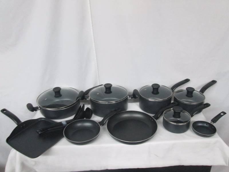 T-fal Initiatives 18-pc. Nonstick Cookware Set