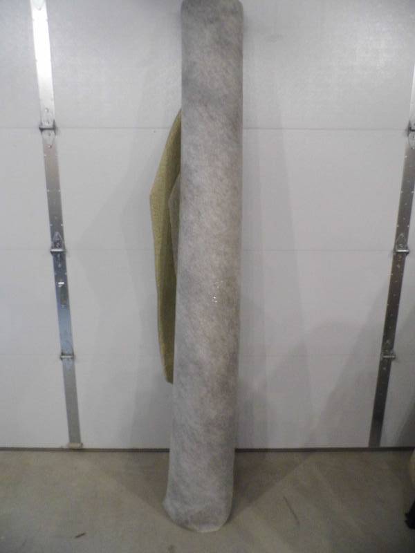 lot 9 image: Rug