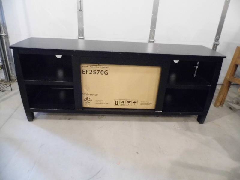 lot 36 image: TV Console w Fireplace