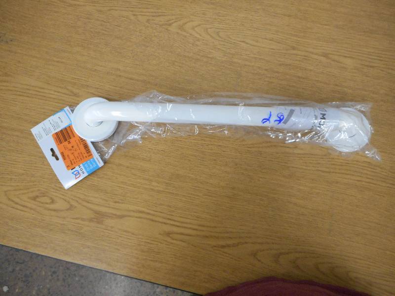 Moen 18 White Grab Bar