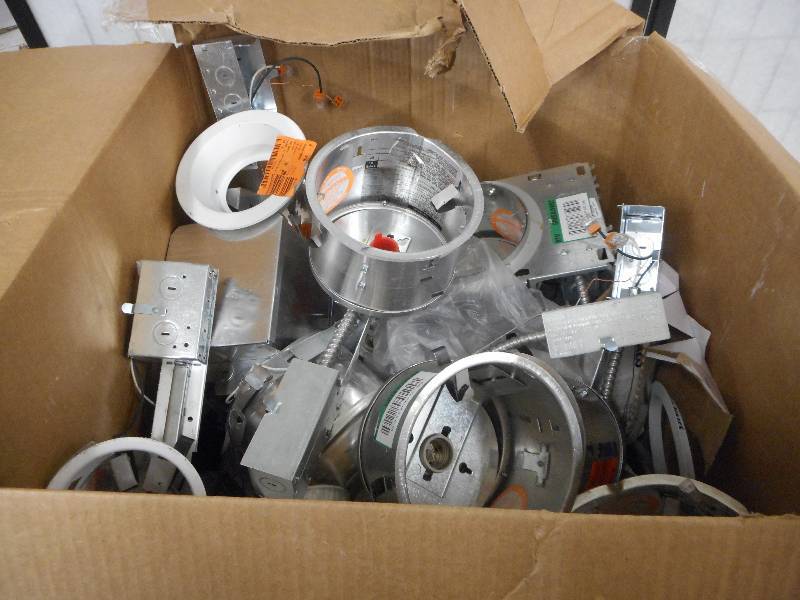 BOX LOT OF RECESSED LIGHTS
