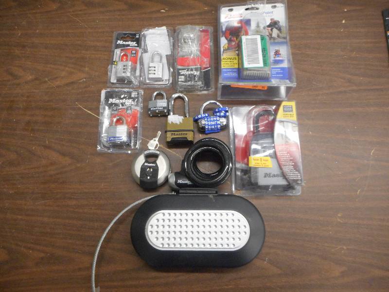 MASTER LOCK PADDLE LOCK LOT