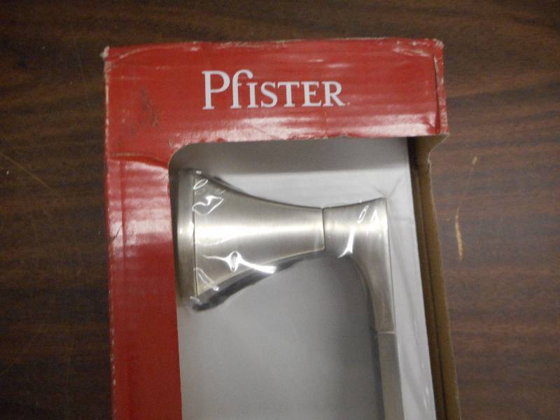 PFISTER 24 TOWEL BAR