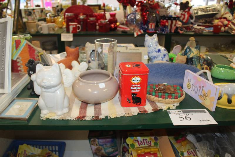 Top Shelf Lot of Home Decorations