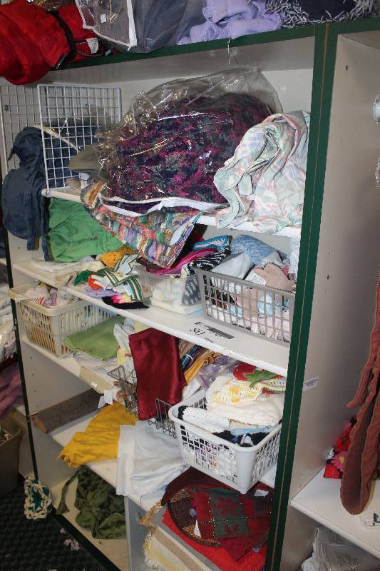 Contents Including Linens