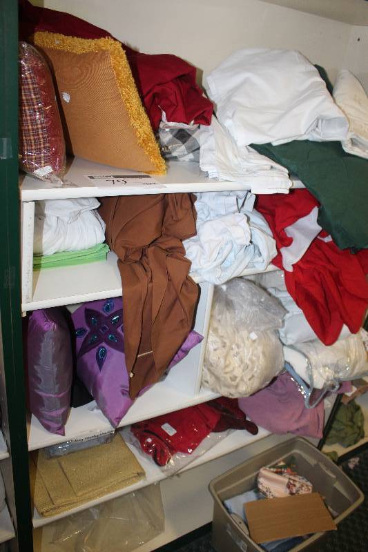 Contents Including Pillows, Linens