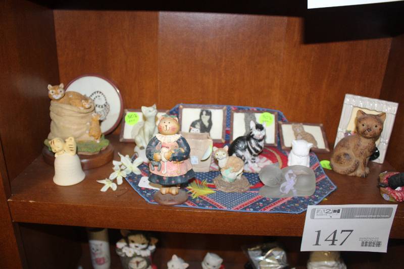Shelf Lot of Home Decorations