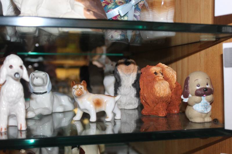 Shelf Lot of Home Decorations