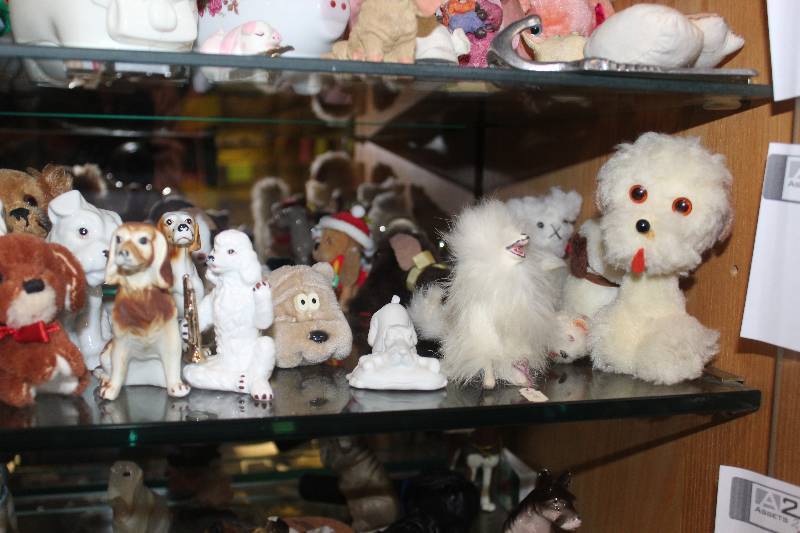 Shelf Lot of Home Decorations