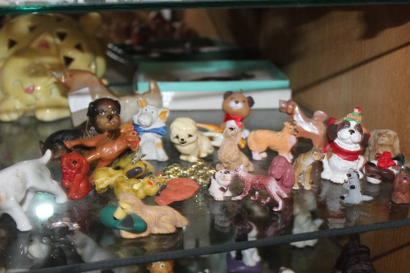 Shelf Lot of Home Decorations