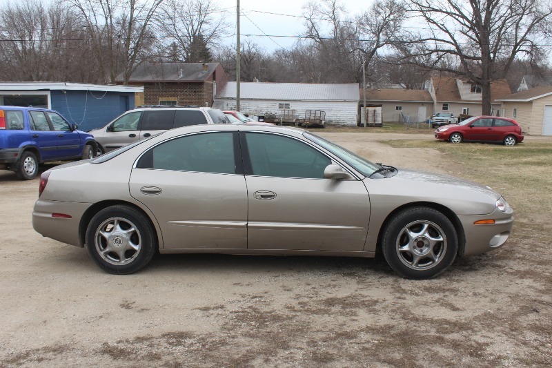 2001 Oldsmobile Aurora 4 0 V8
