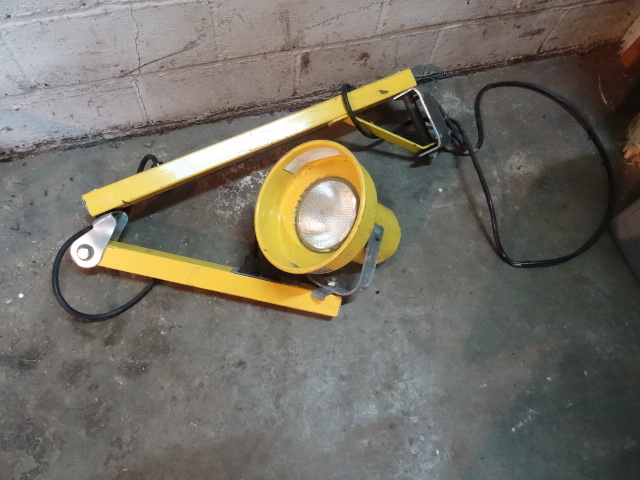 lot 85 image: Phoenix Wall Mount Dock Light