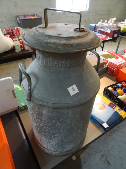 lot 99 image: Standard Oil Galvanized Can Vintage