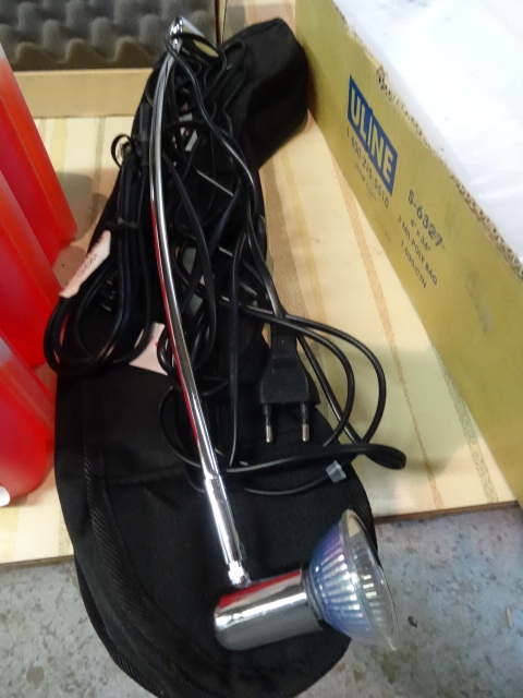 lot 196 image: Trade Show Display Light, Storage Bags