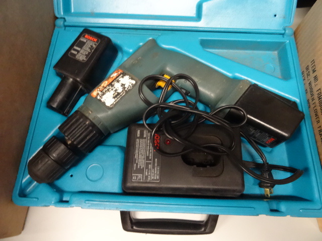lot 200 image: Bosch 7.2 Volt Drill 2 Batteries
