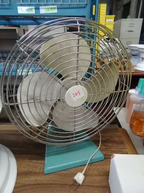 lot 205 image: Vintage Table Fan