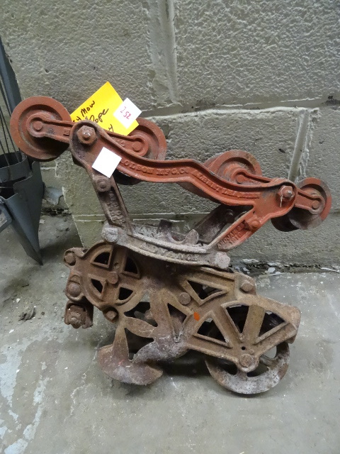lot 252 image: Vintage Hay Mow Bale Rope Trolley