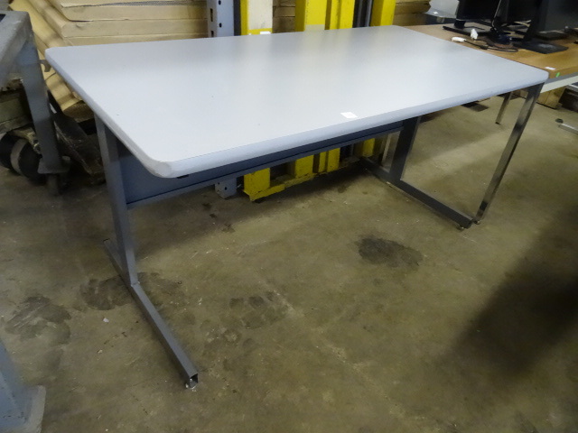 lot 286 image: Metal Framed Table 60 X 30 X 29