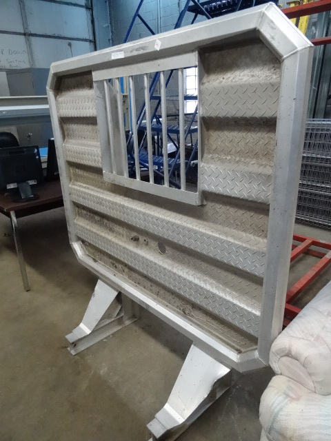 lot 24 image: Aluminum Semi Headache Rack