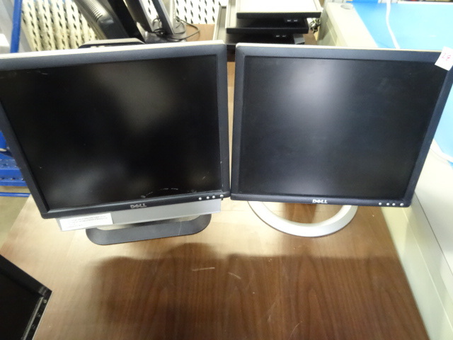 lot 28 image: 2 Dell LCD Computer Monitors 17