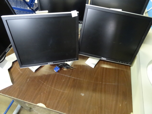 lot 30 image: 2 Dell LCD Computer Monitors 17