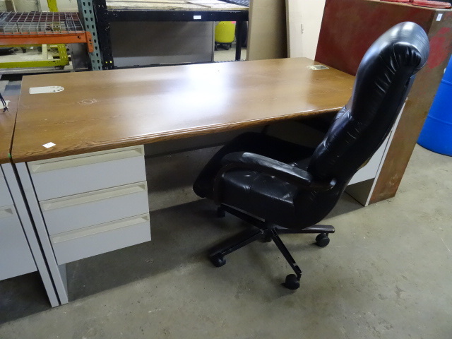 lot 43 image: Matching Desk and Credenza