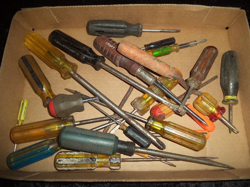 Lot - Assorted Screwdrivers