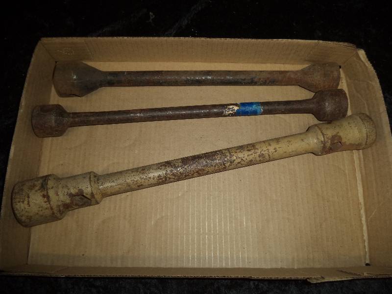 Lot - Farm ImplementSemi Socket Tools, 1 is Ken-Tools
