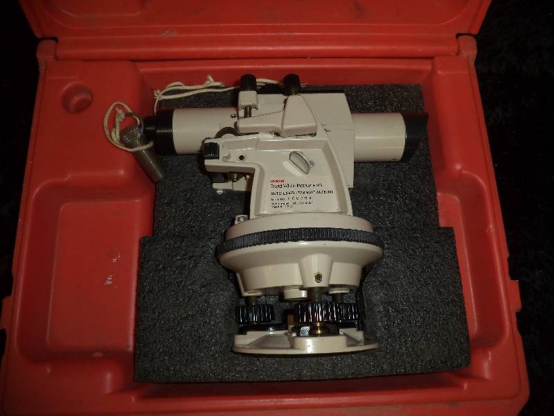 David White Auto Level Transit With Case