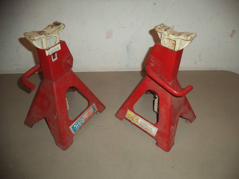Pair - Jack Stands