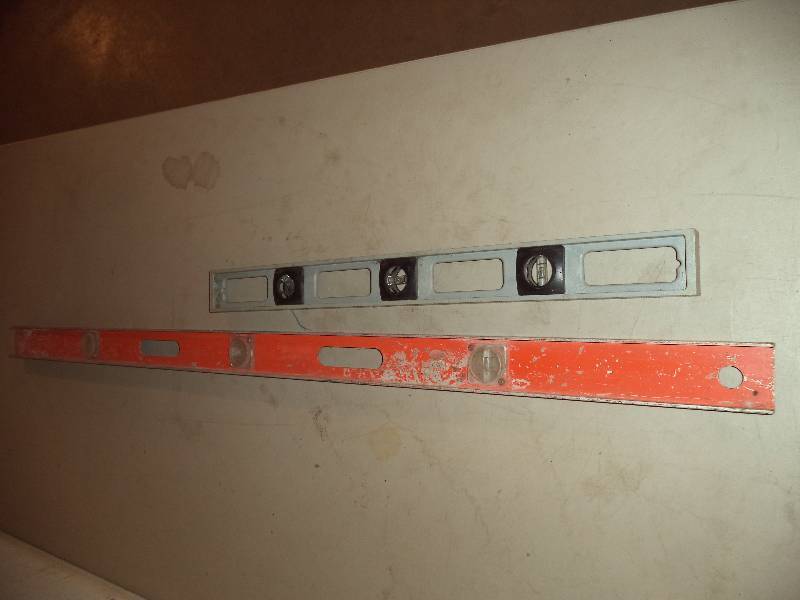 Pair - Metal Levels, 2ft & 4ft