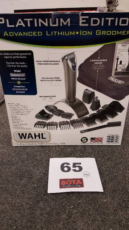 lot 65 image: Wahl Platimun Edition Advanced Lithium-Ion Groomer