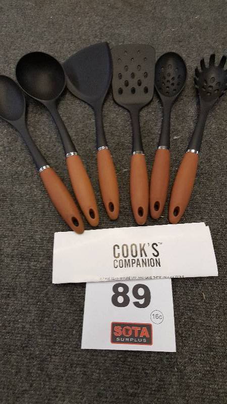 lot 89 image: Cooks Companion Assorted Solid & Slotted Six-Piece Kitchen Tool Set   - BlackCopper