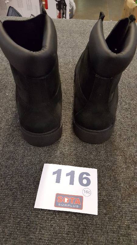 lot 116 image: Timberland Black Leather Boots Mens SZ 15W