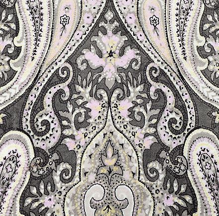 lot 157 image: Cozelle  80 x 70 Microplush Throw -  lilac Paisley