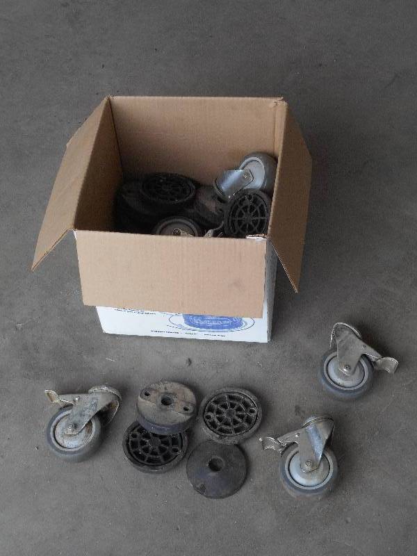 lot 23 image: Box Of Stem Belt Caster Wheels