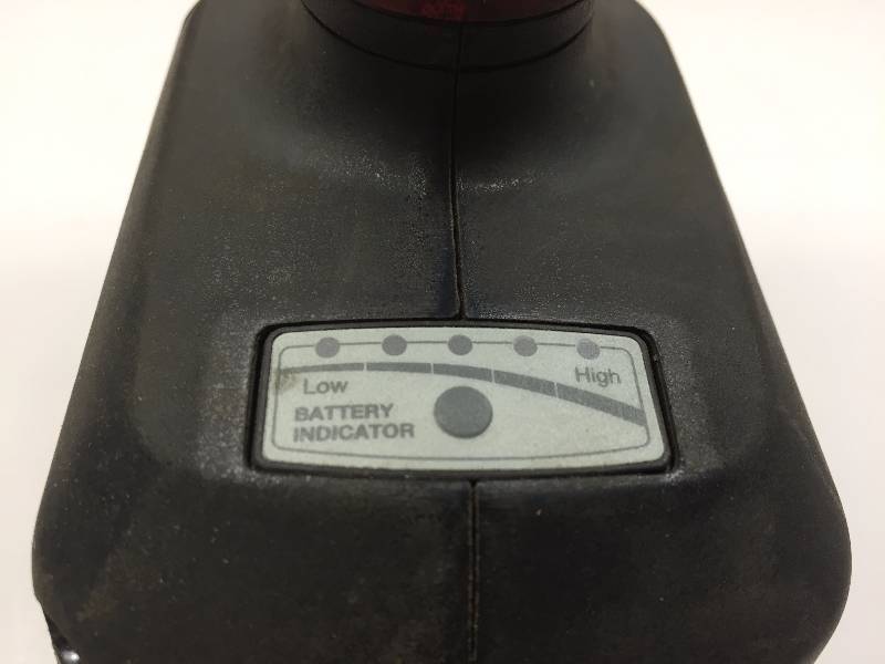 AC DELCO 12 CORDLESS IMPACT WRENCH