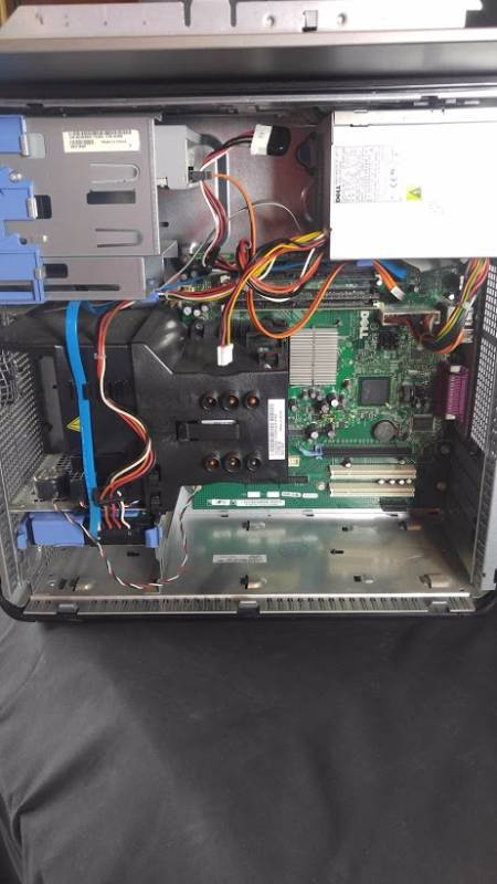 lot L90-23 image: Pre-Built HP Pavilion Computer.