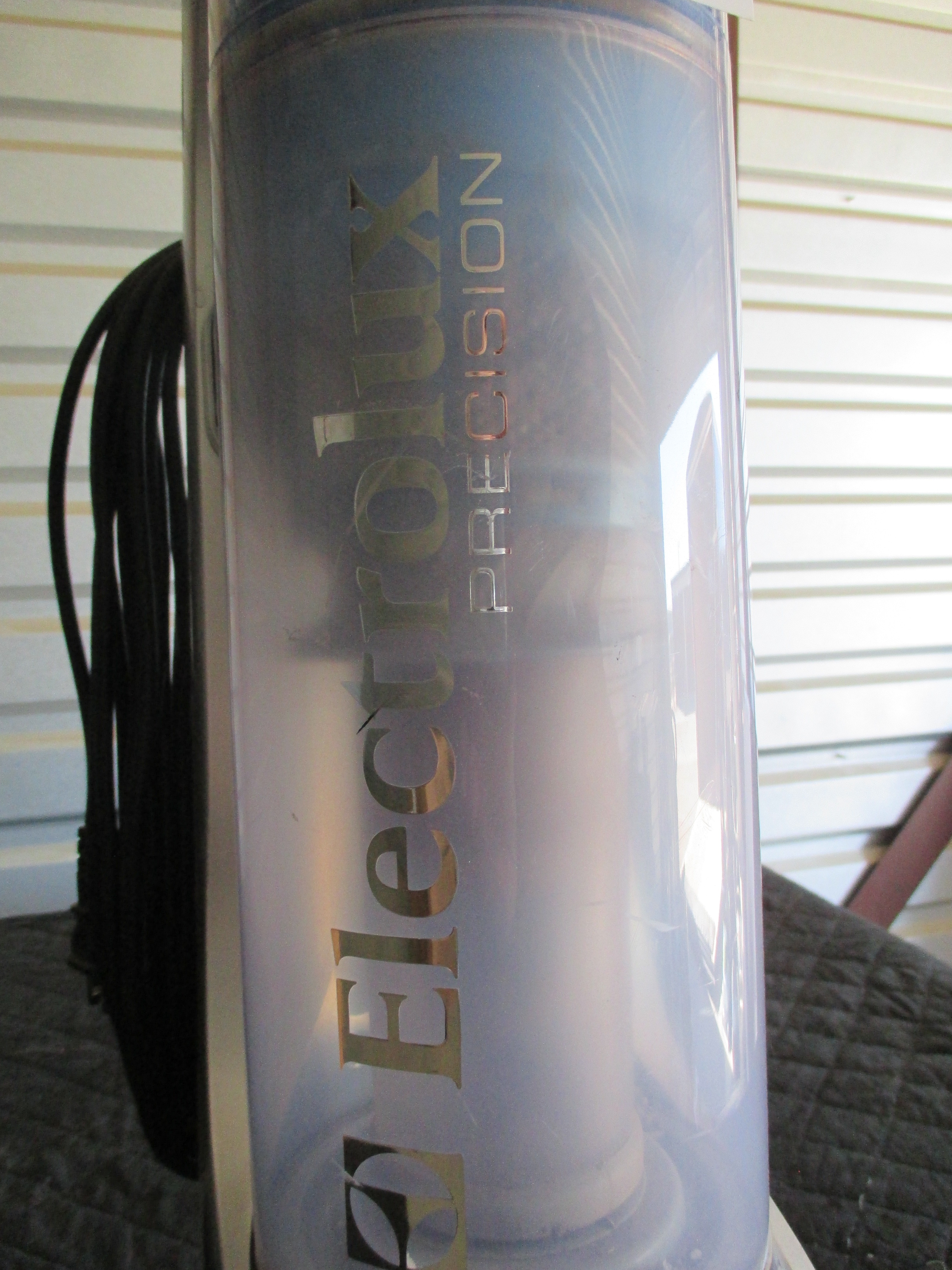 lot 123 image: Electrolux Precision