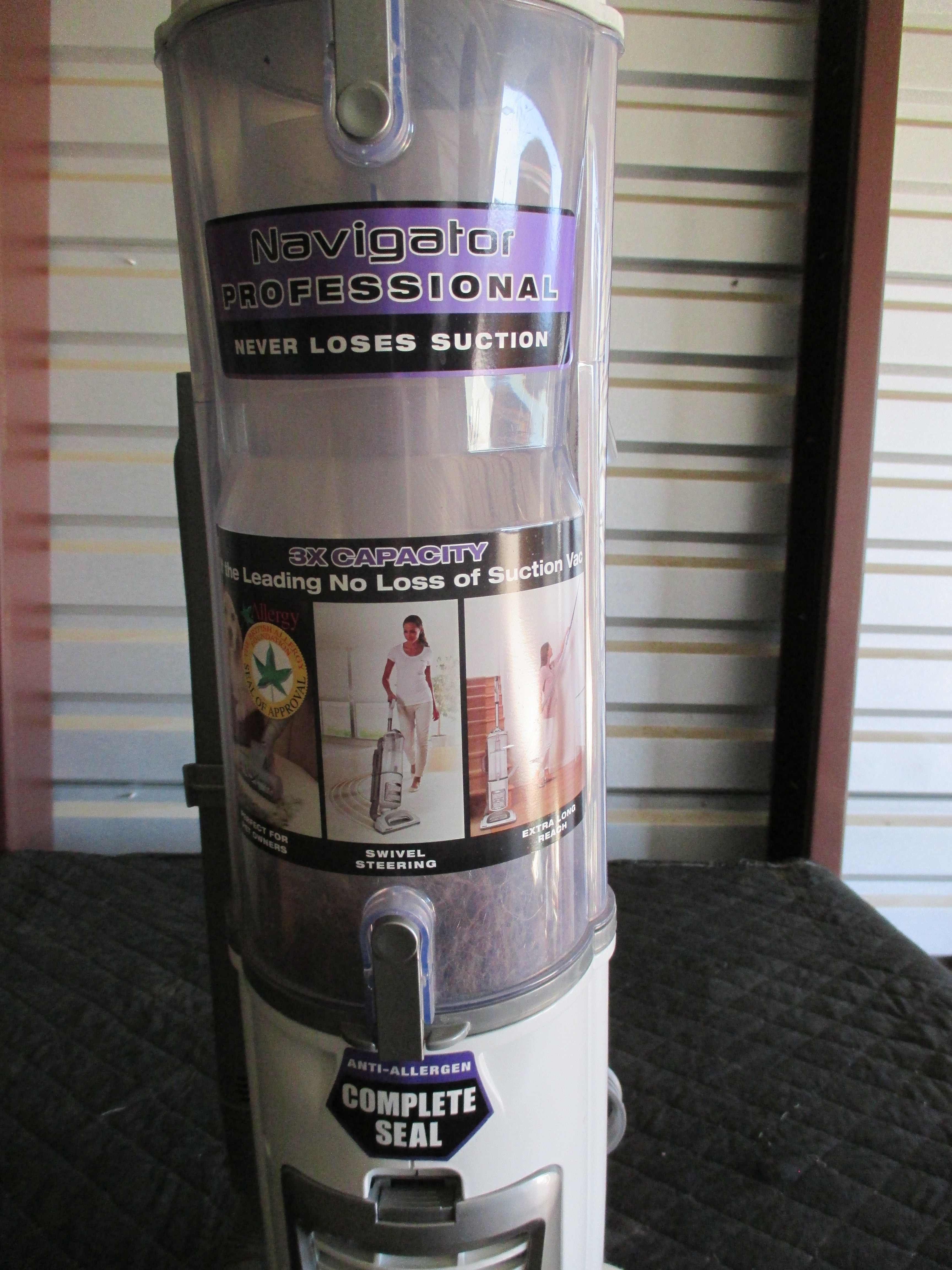 lot 126 image: Shark Navigator Professional