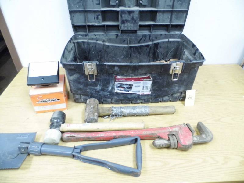 Folding Shovel w Tools