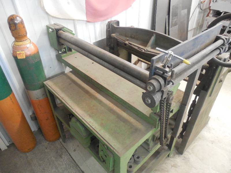 lot 6 image: Slip roller 110 volt