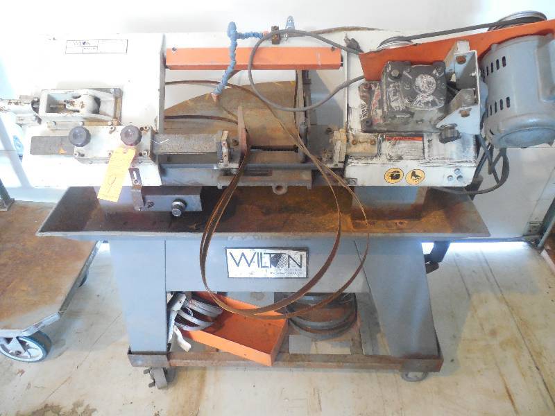 lot 9 image: Wilton Band saw 110 Volt