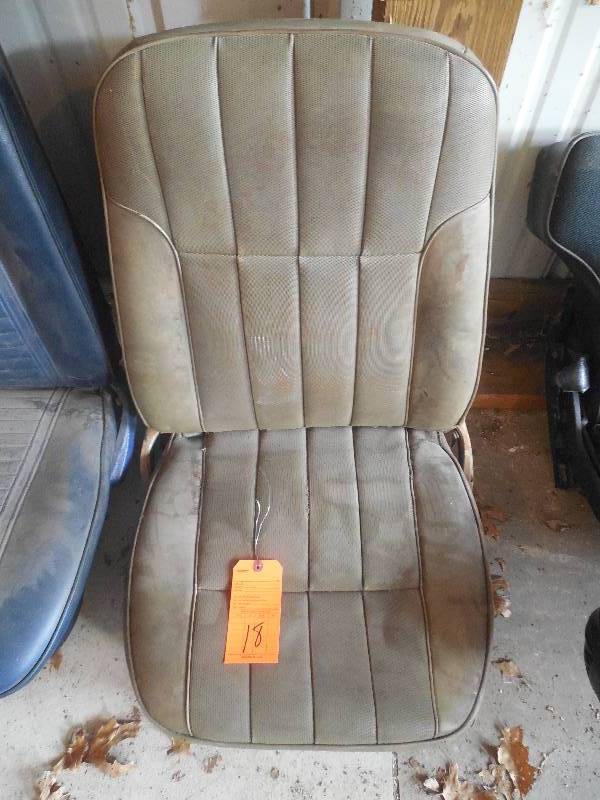 lot 18 image: Camaro Left Handed Seat